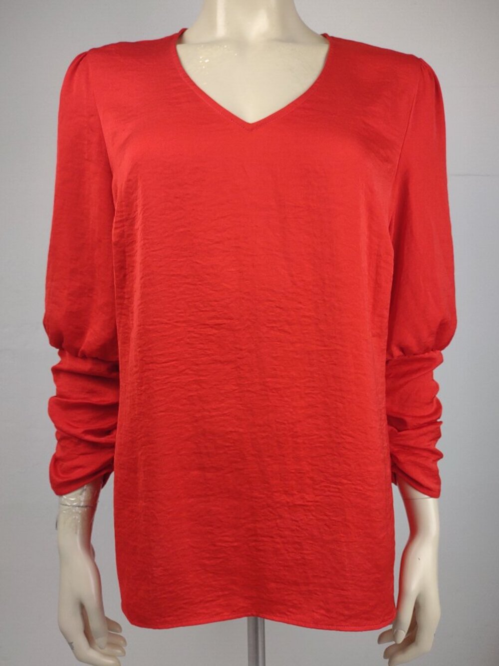 NWT Cabi orange ruched sleeve V-Neck Aurora Blouse top ladies Medium